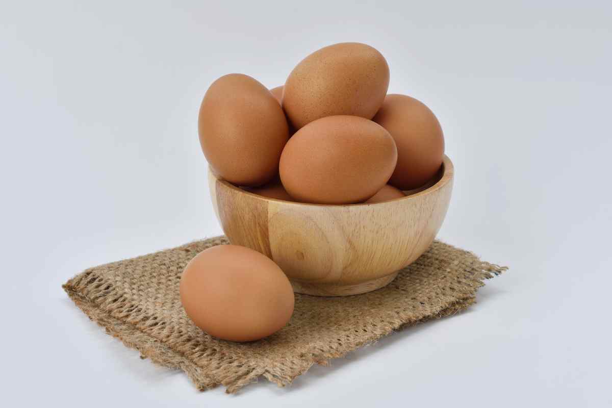 Macchie rosse uova: motivo scientifico