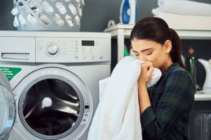 Asciugamani cattivo odore: come toglierlo