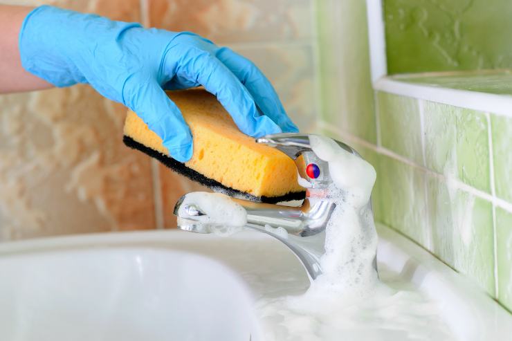 Macchie calcare rubinetti come eliminarle