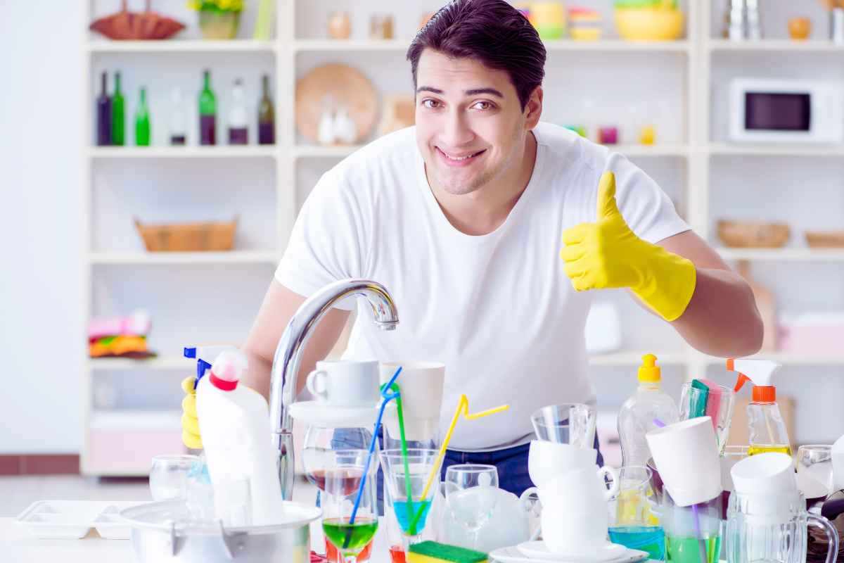 conviene lavare piatti mano lavastoviglie risposta