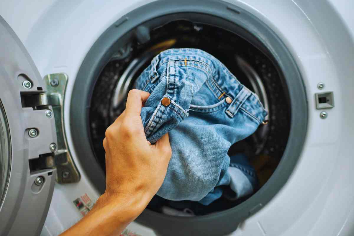 Lavare vestiti denim frequenza ideale