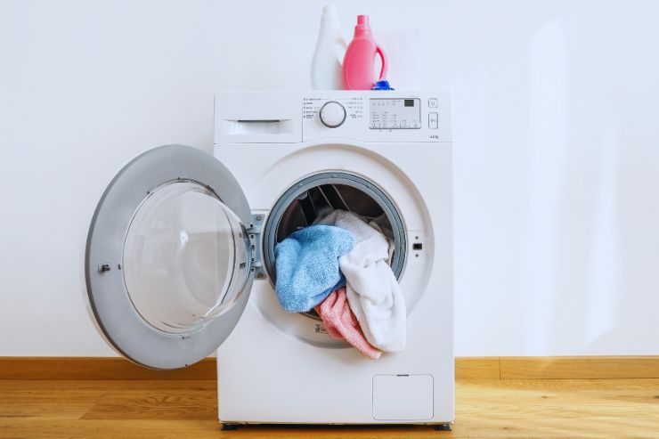 Lavare vestiti dopo indossati