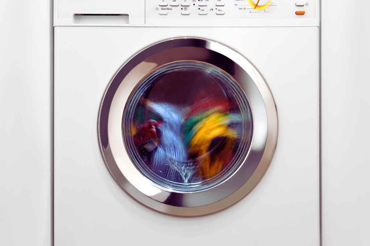 lavare vestiti acqua fredda calda