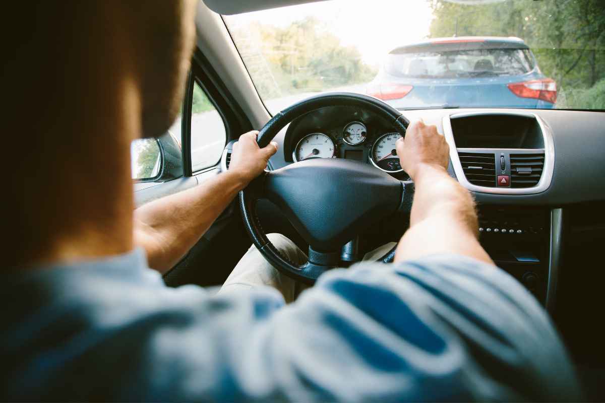 strada posto auto più sicuro